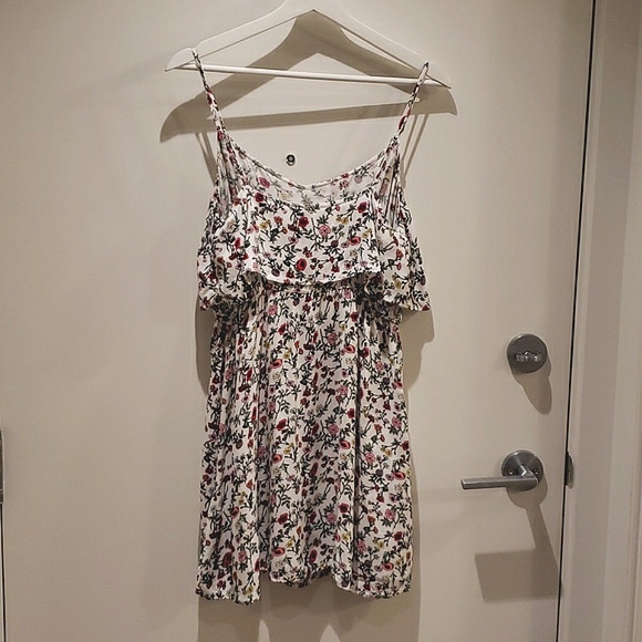 Floral Sundress - Picture 5 of 6